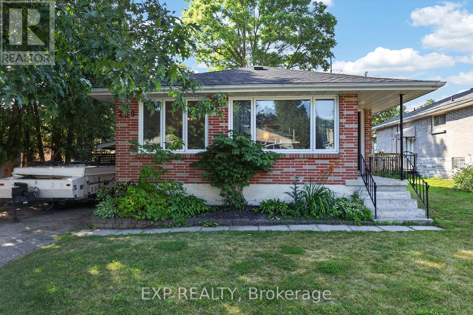 239 SCOTT STREET - 3