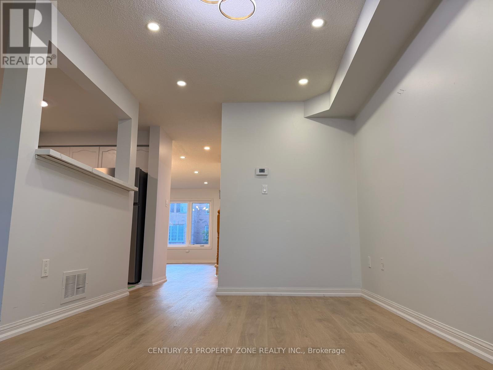#39 2 CLAYBRICK COURT - 8