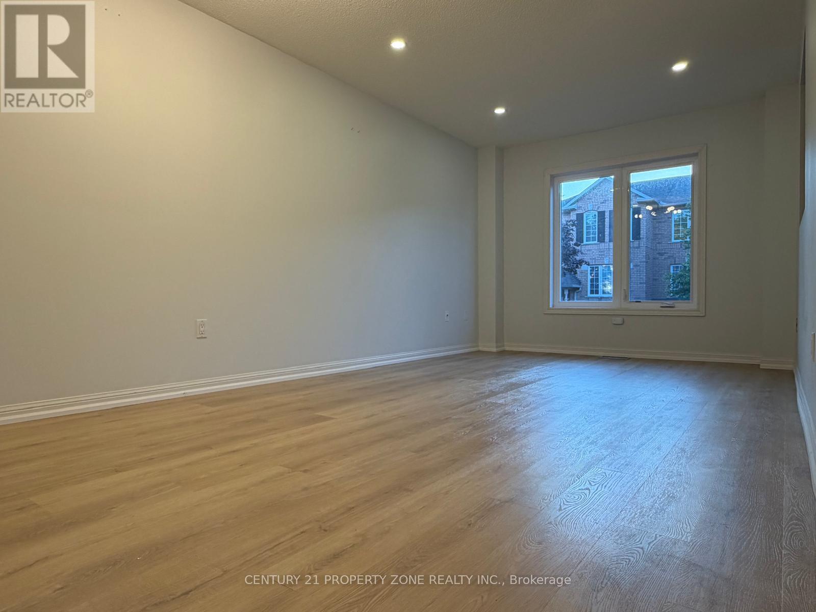 #39 2 CLAYBRICK COURT - 6