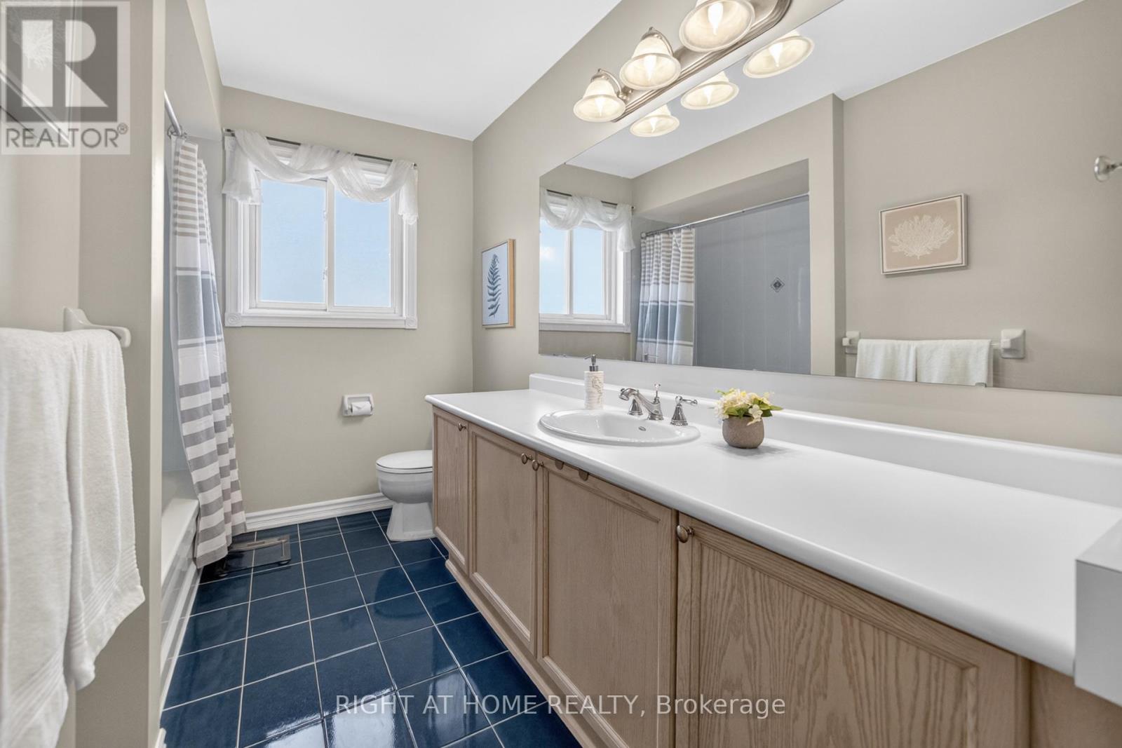 17 EATON STREET - 26