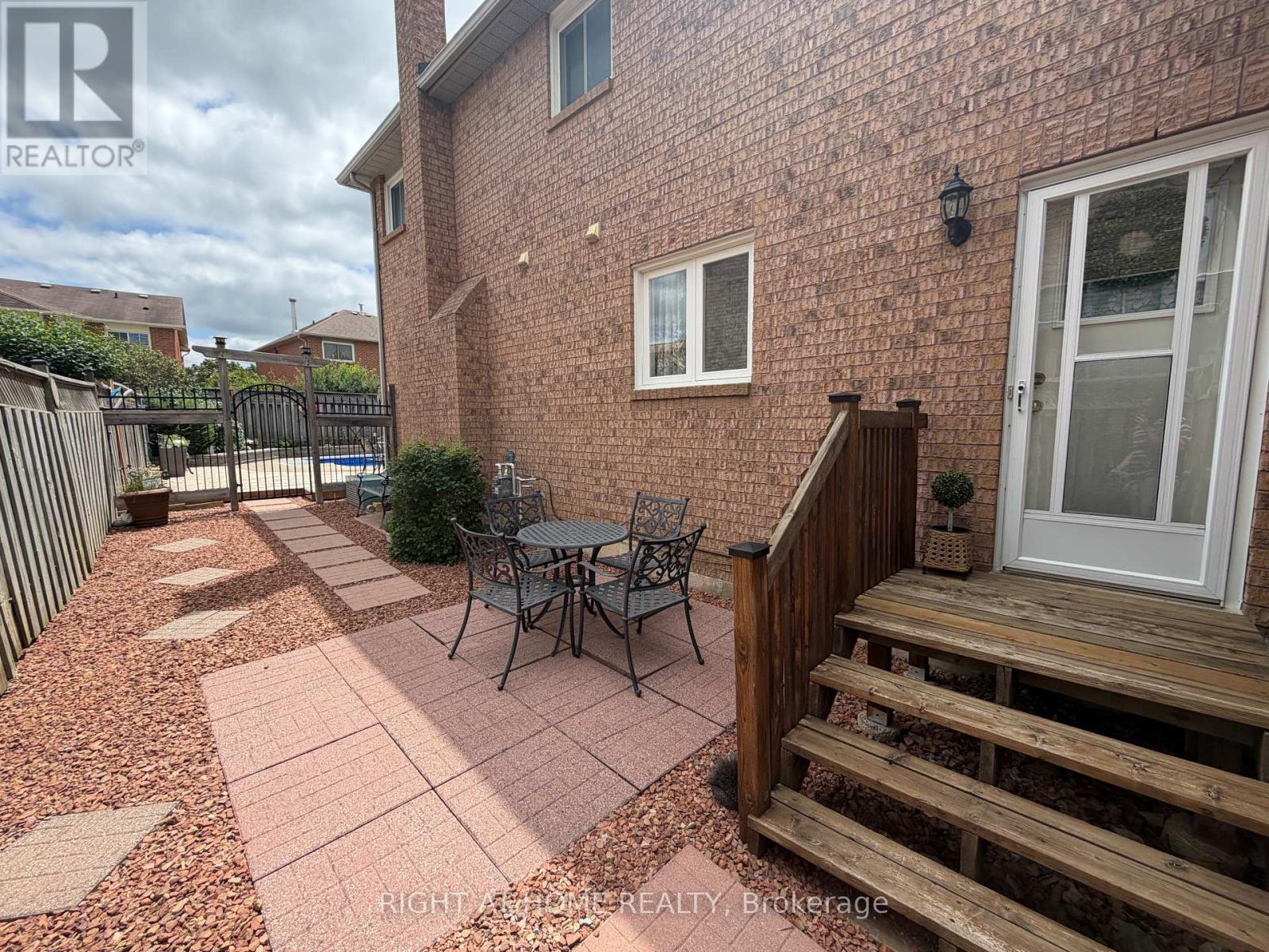 17 EATON STREET - 42