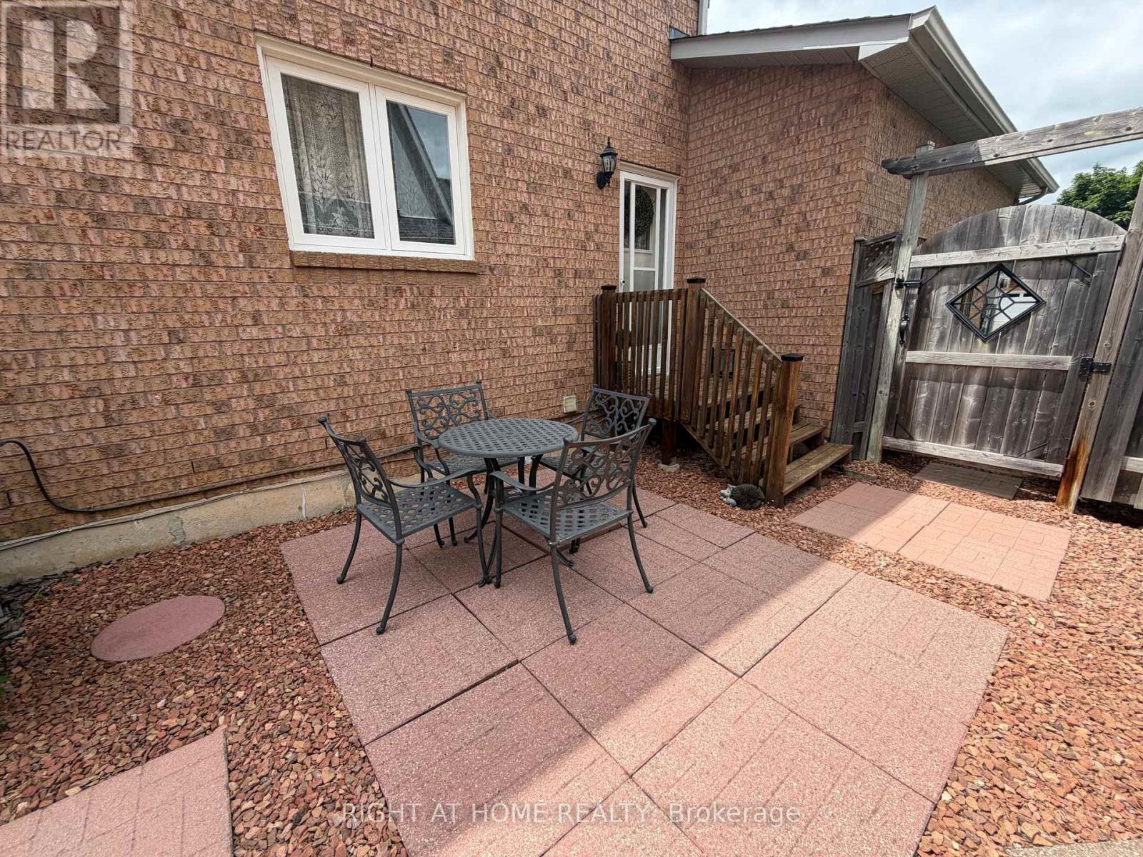 17 EATON STREET - 28