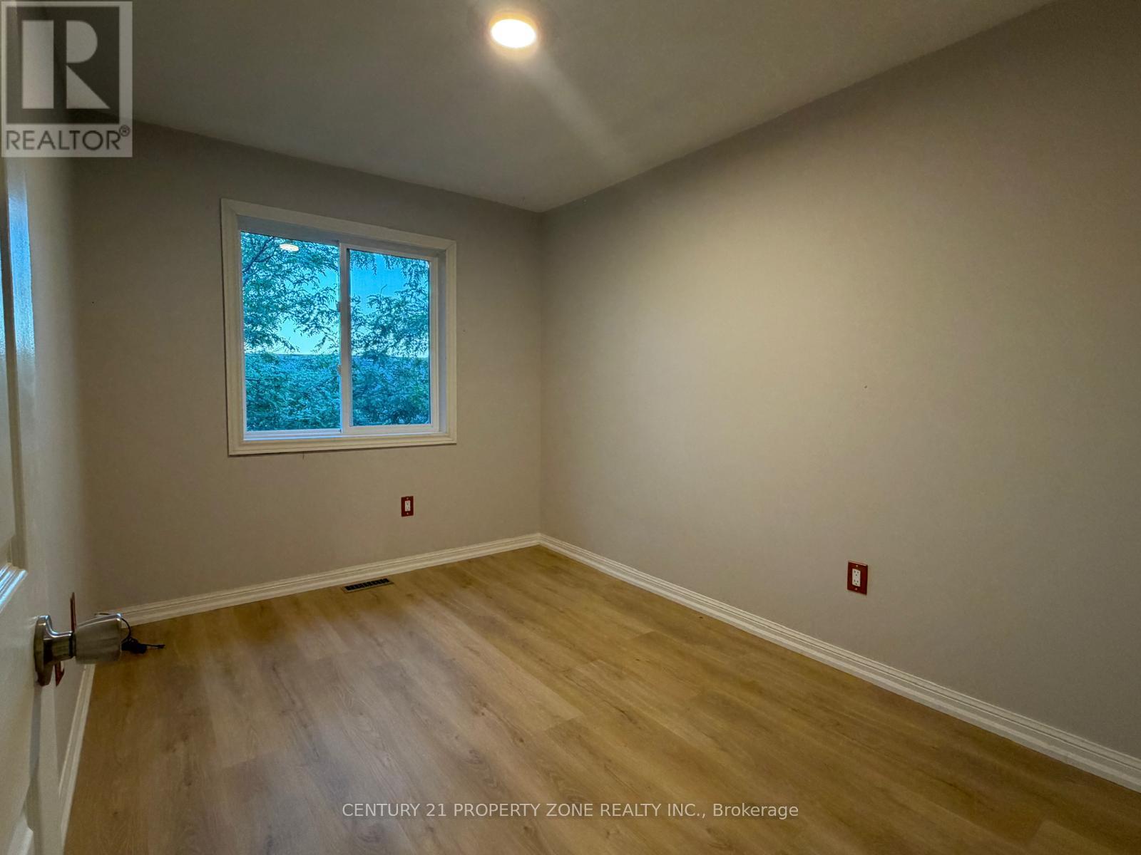 #39 2 CLAYBRICK COURT - 11