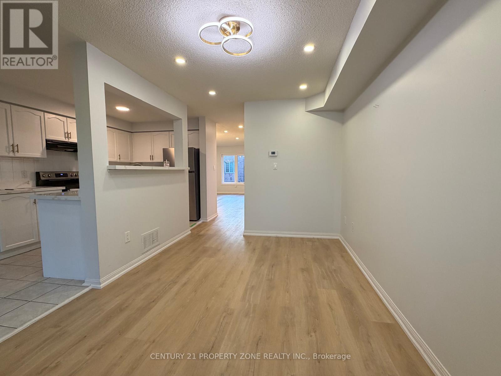 #39 2 CLAYBRICK COURT - 4