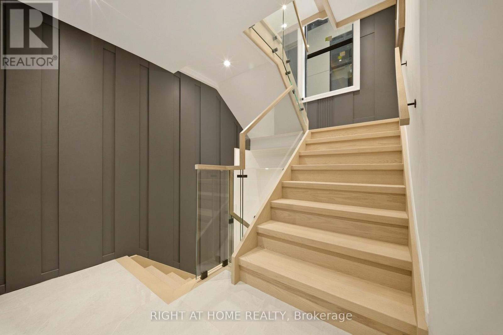 28 PINE AVENUE - 36