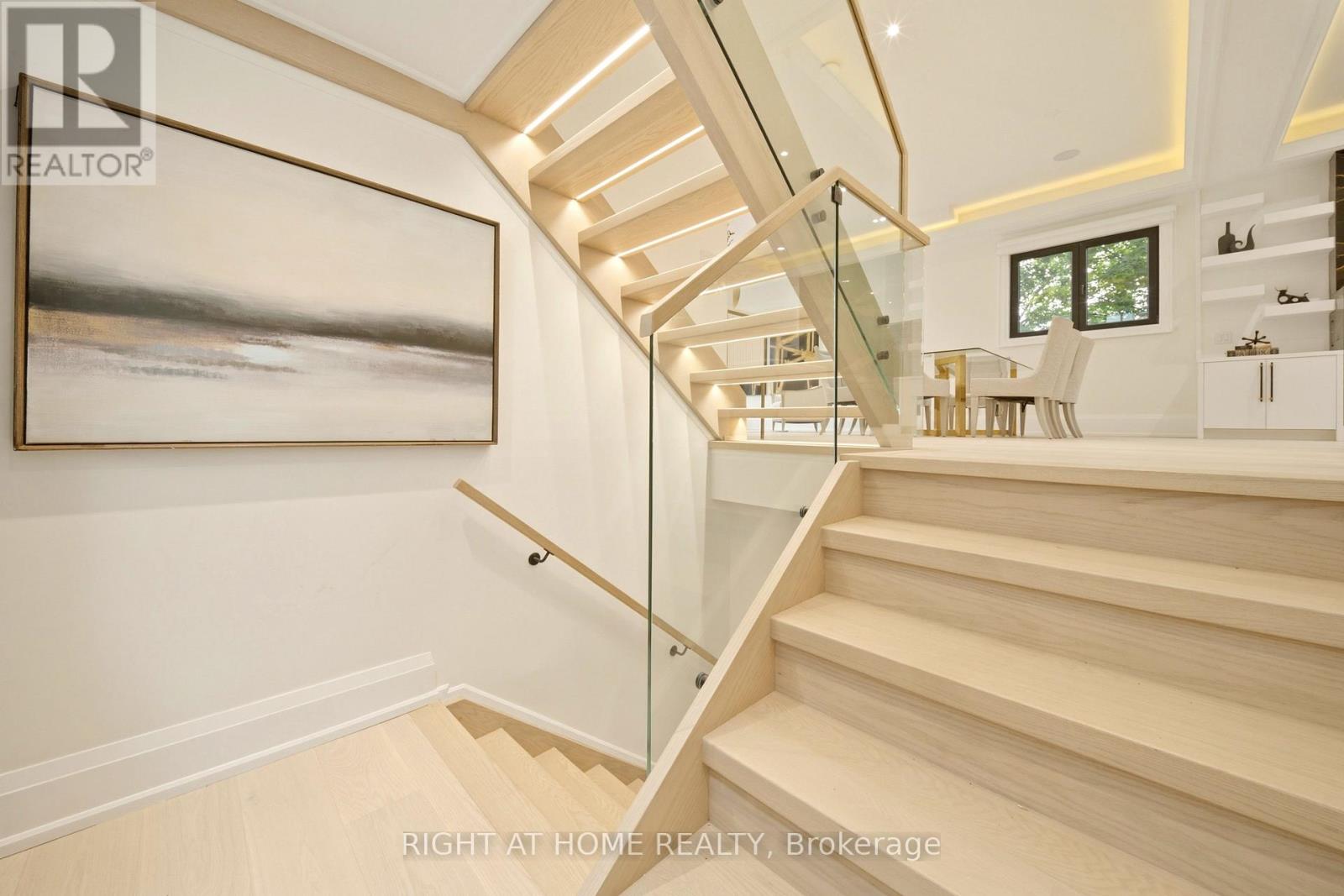 28 PINE AVENUE - 42