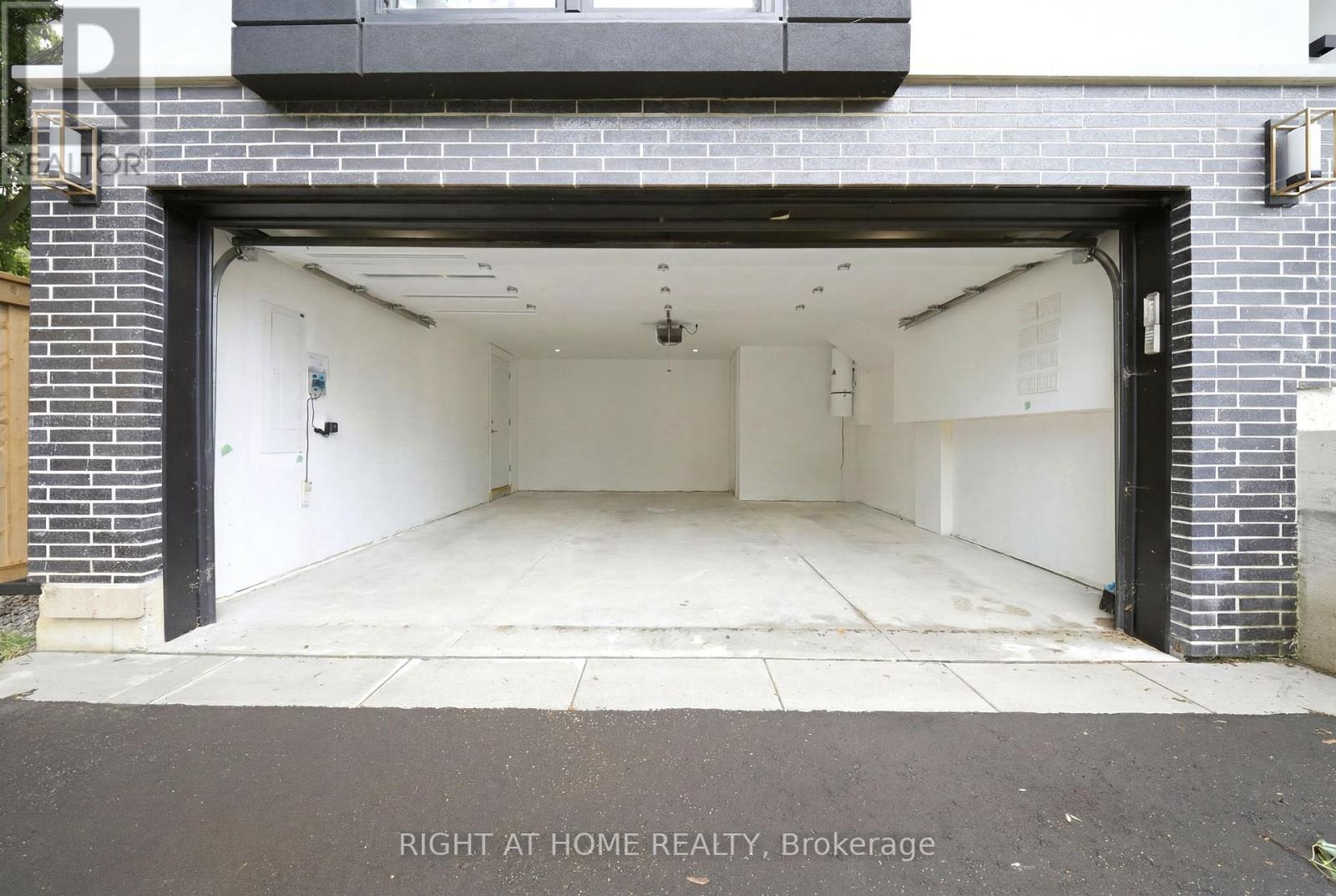 28 PINE AVENUE - 47