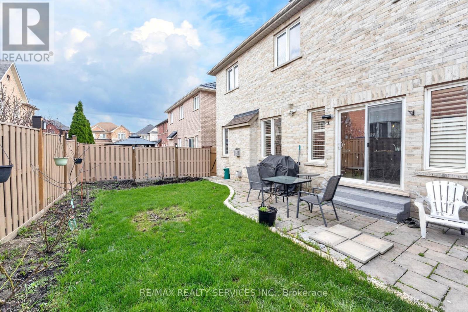 5 PILLAR ROAD - 45