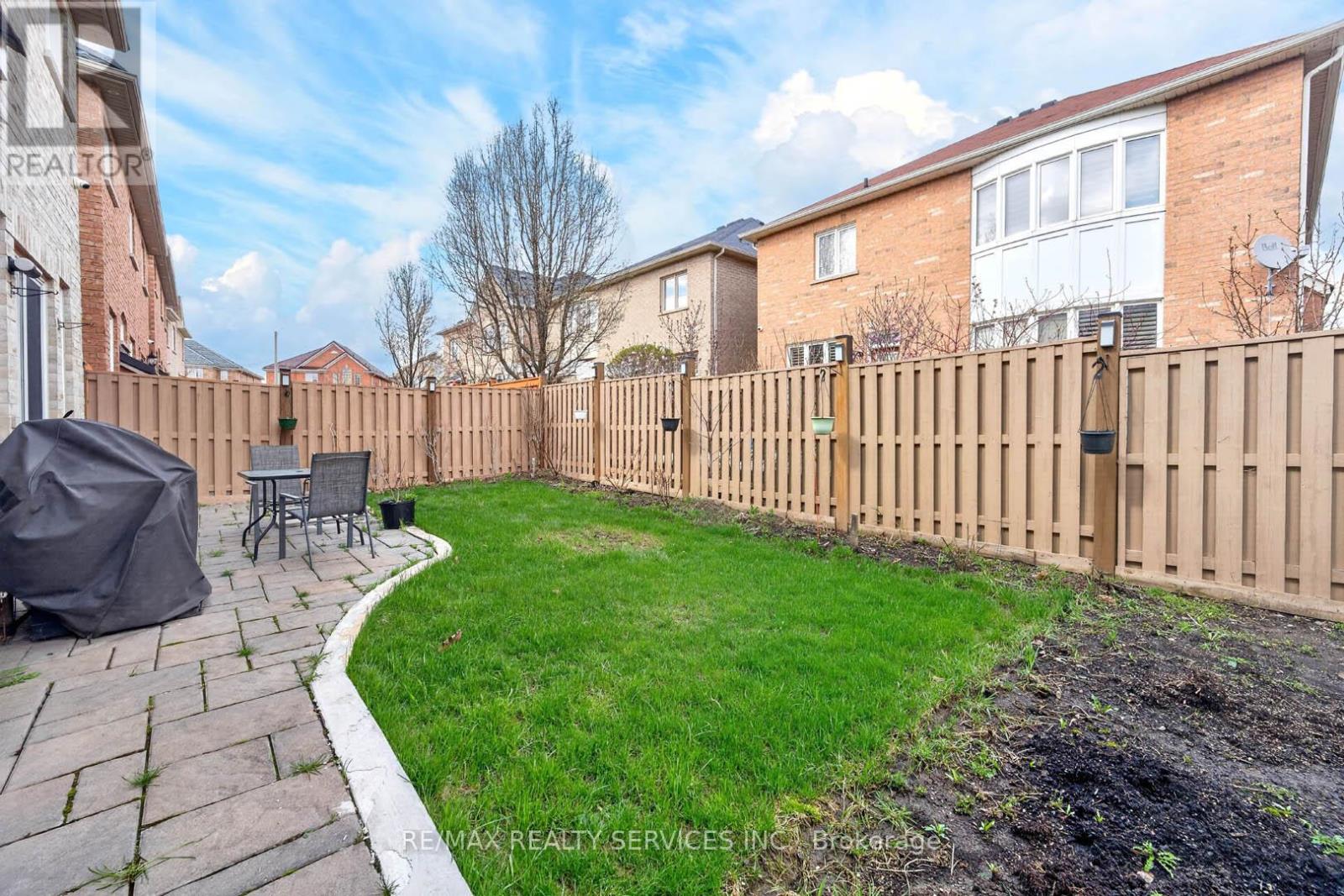 5 PILLAR ROAD - 46