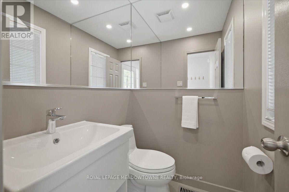 2068 BROADLEAF CRESCENT - Image 17