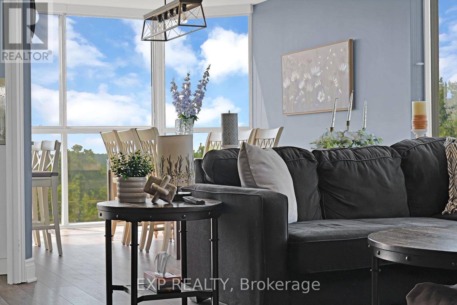 #307 880 DUNDAS STREET W - Image 12