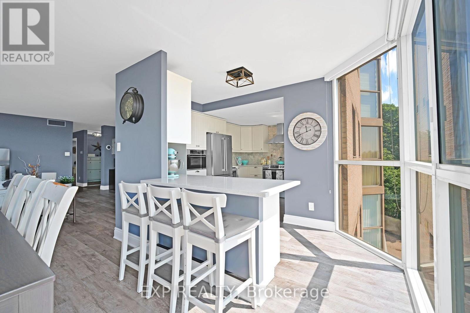 #307 880 DUNDAS STREET W - Image 18