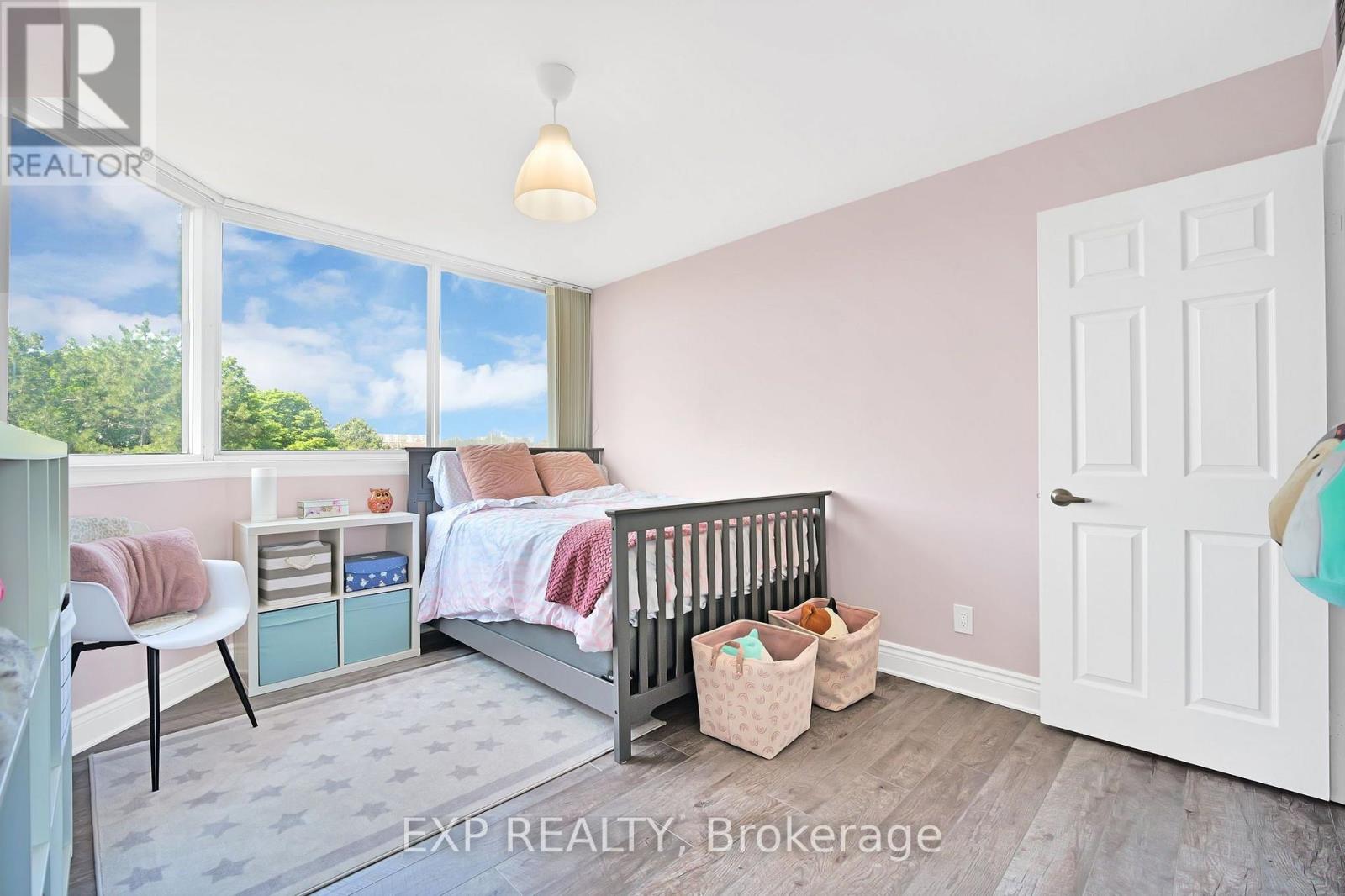 #307 880 DUNDAS STREET W - Image 35
