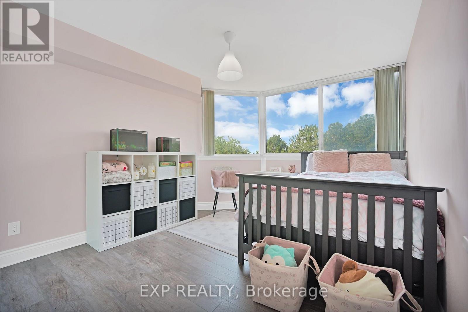 #307 880 DUNDAS STREET W - Image 36