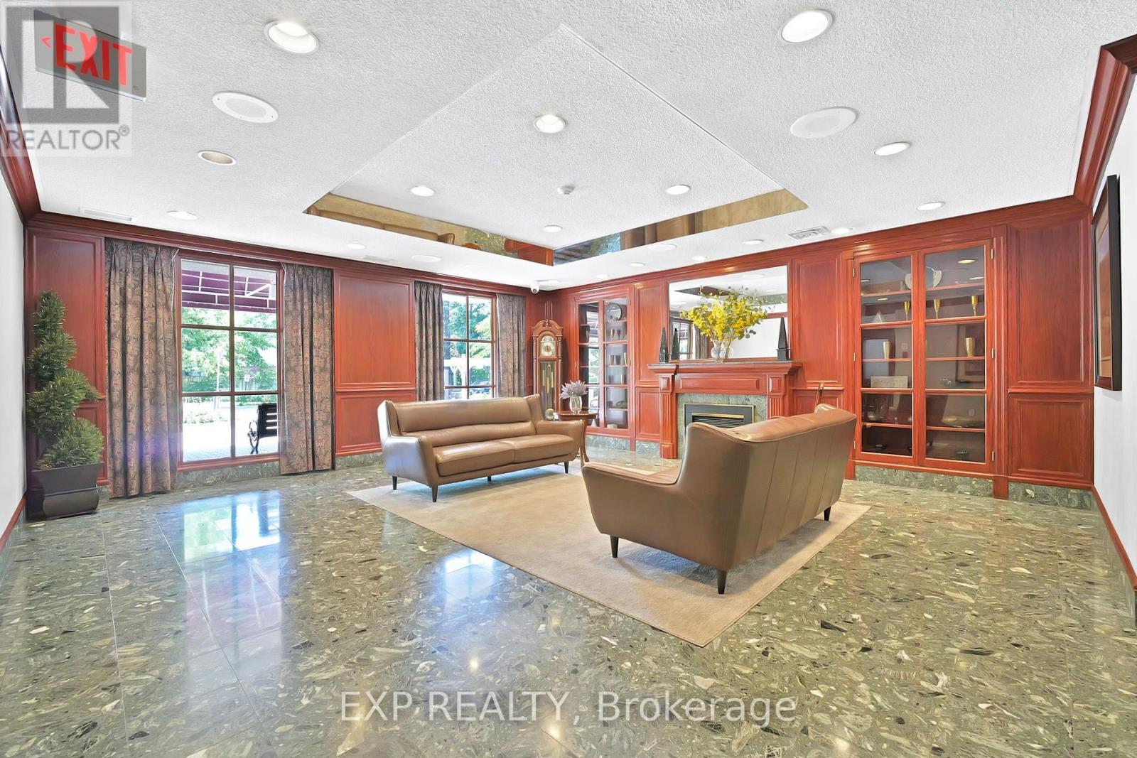 #307 880 DUNDAS STREET W - Image 40