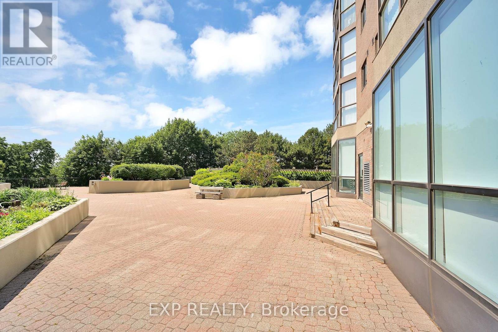 #307 880 DUNDAS STREET W - Image 45