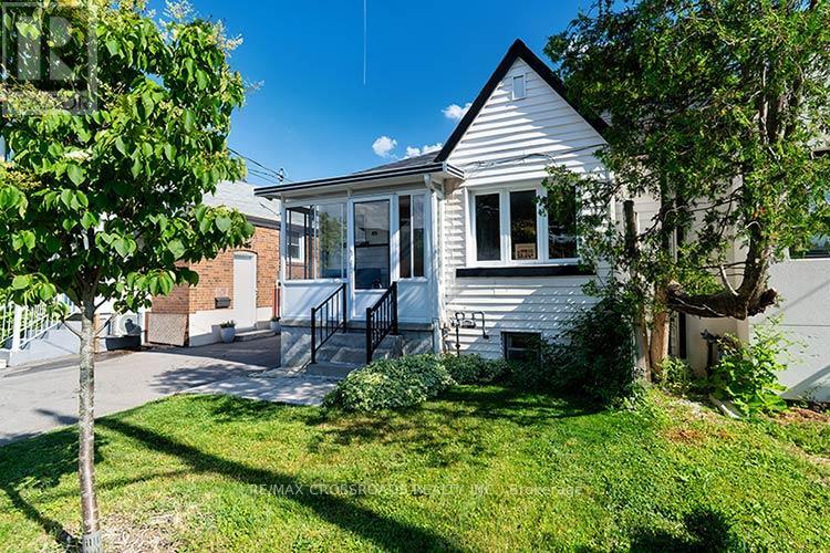 65 MANITOBA STREET - 3