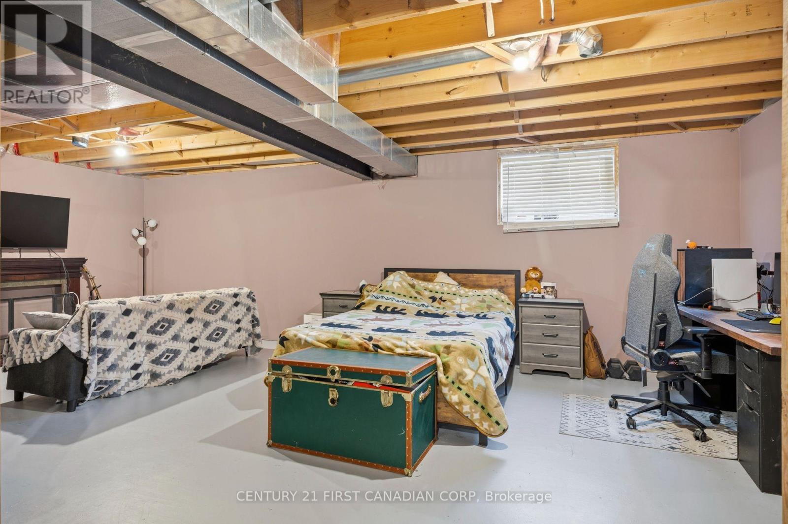 279 OAK STREET - 26