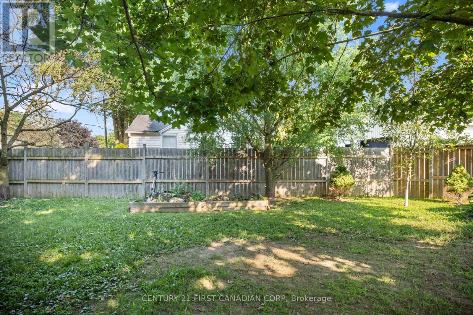 279 OAK STREET - 32
