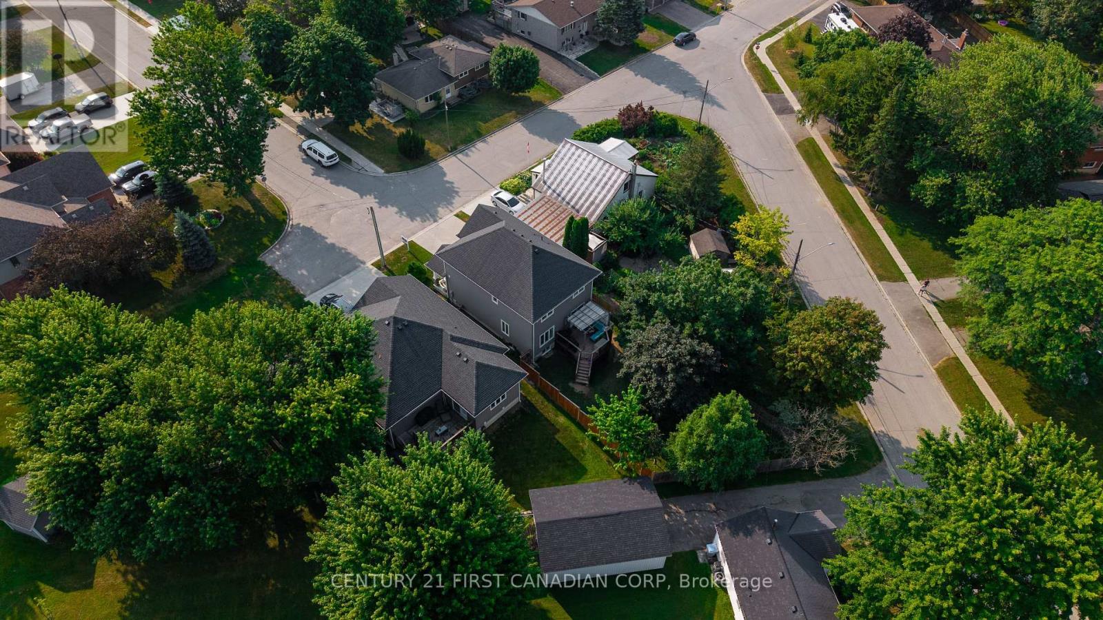279 OAK STREET - 37