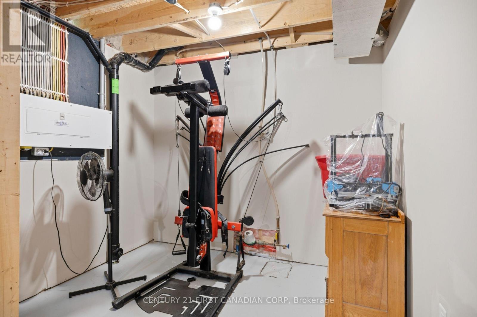 279 OAK STREET - 29