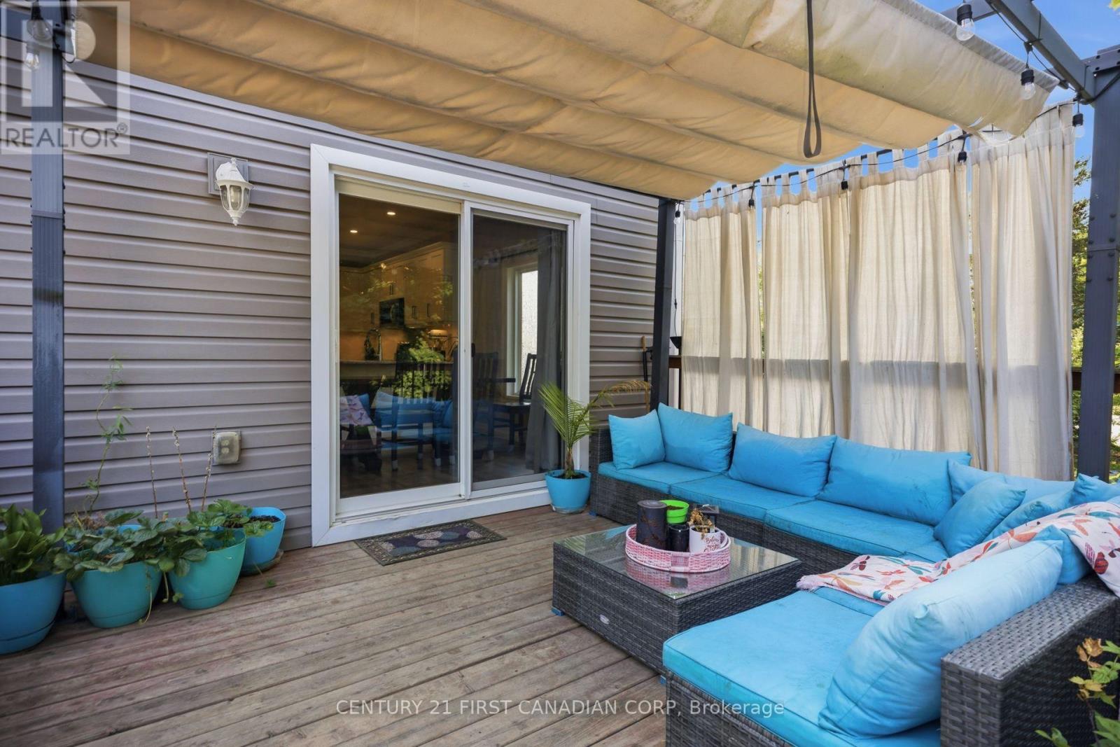 279 OAK STREET - 30