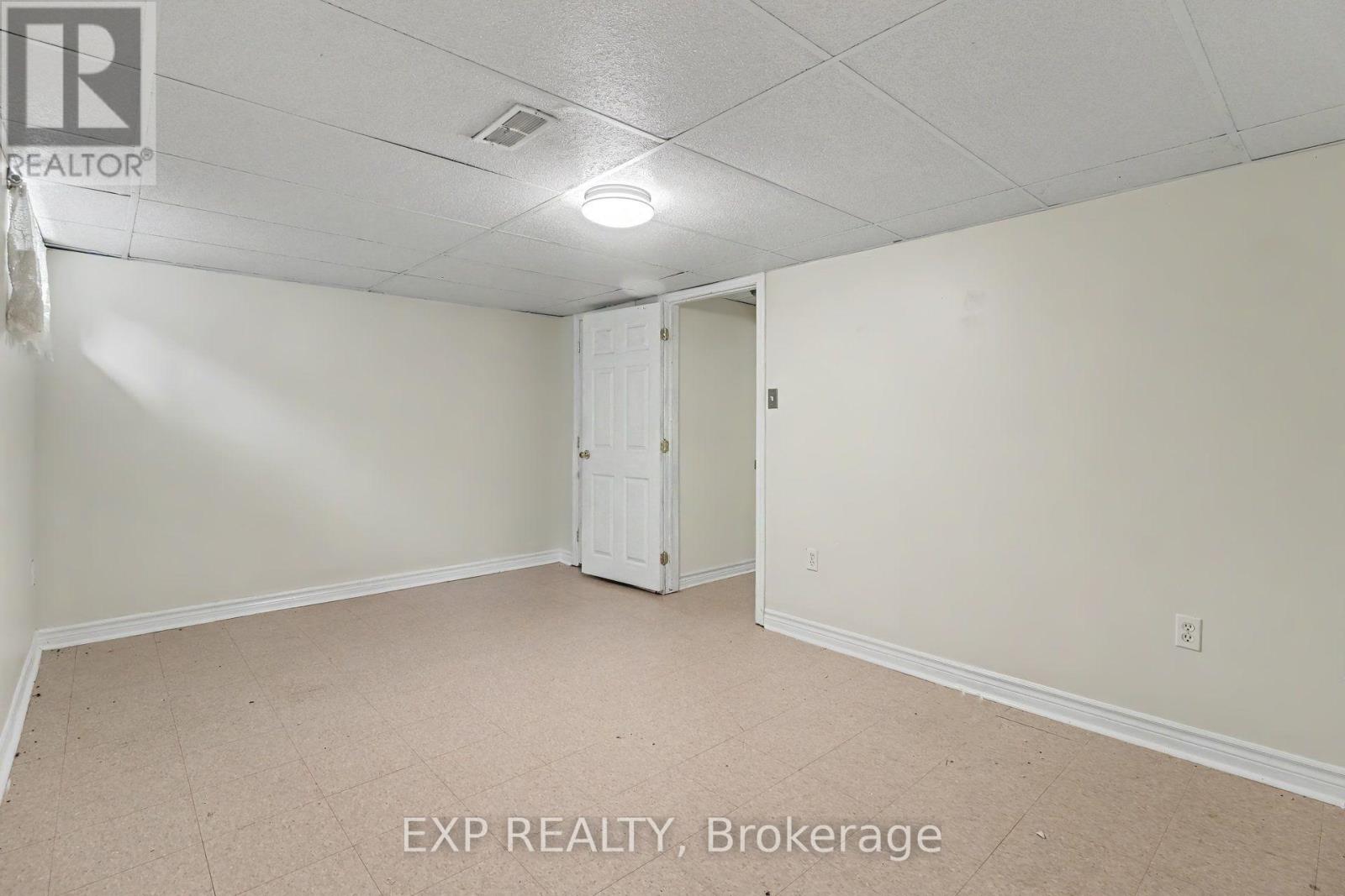 61 MONTEREY DRIVE - 23