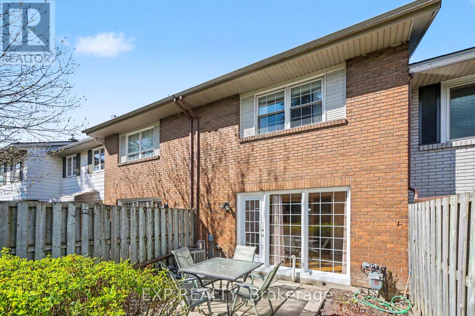 61 MONTEREY DRIVE - 28