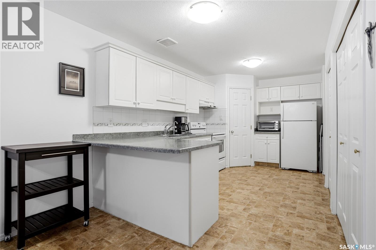 #5464 Rochdale BOULEVARD - 7