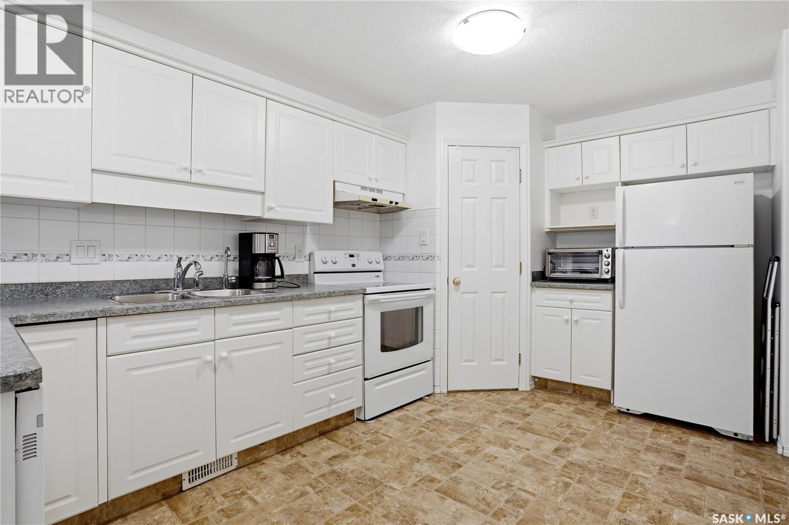 #5464 Rochdale BOULEVARD - 9