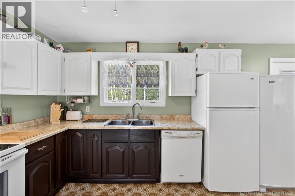 20 Adams Avenue - 3