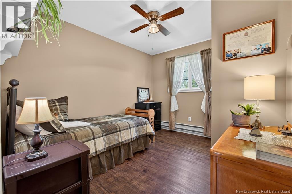 20 Adams Avenue - 10