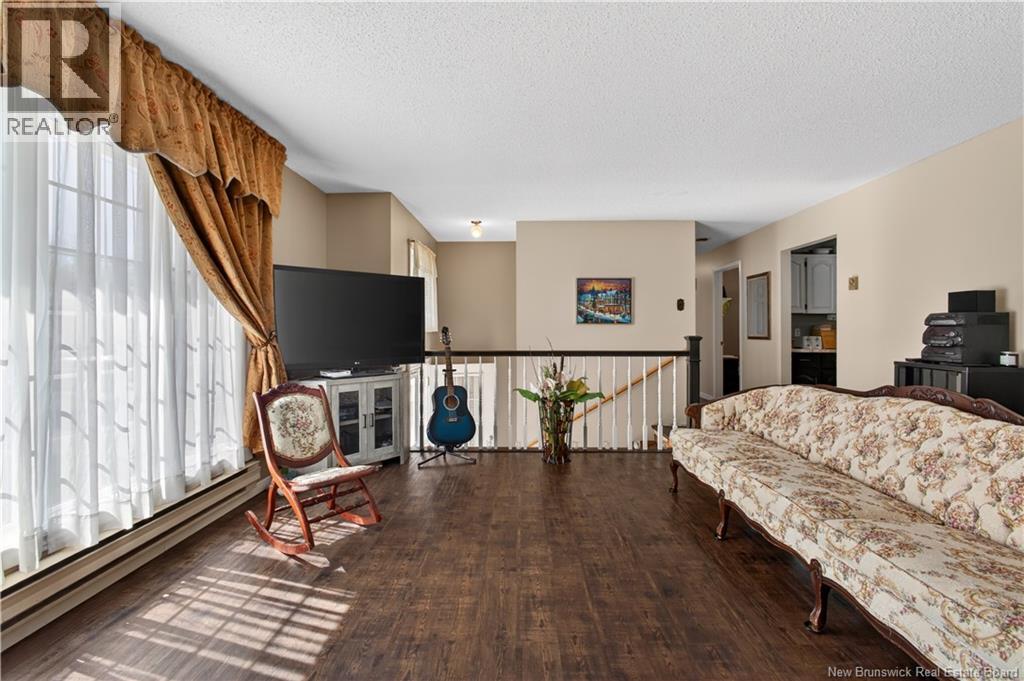 20 Adams Avenue - 8