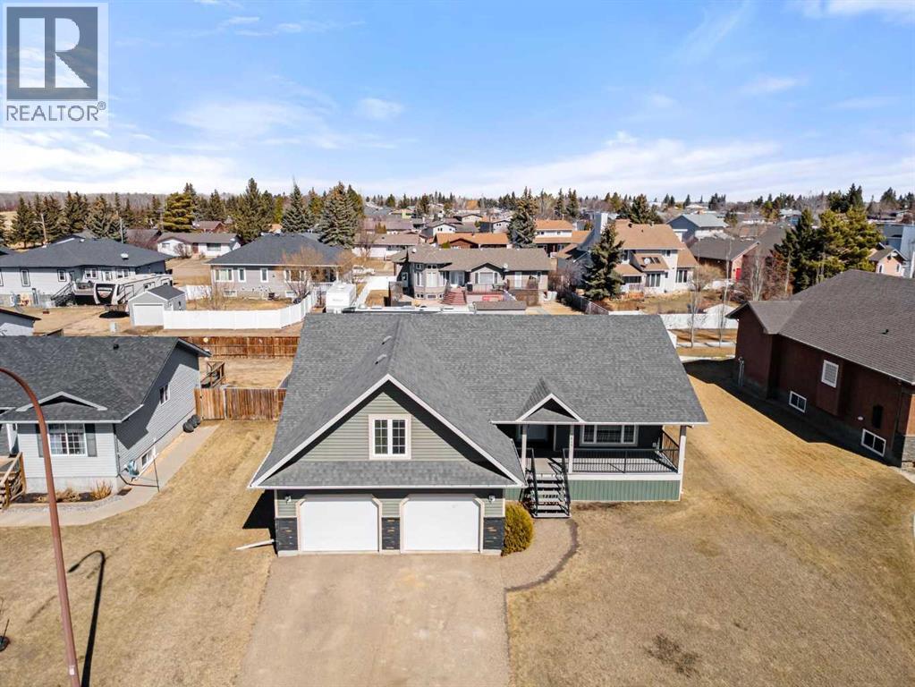 5615 45 Avenue W - 37