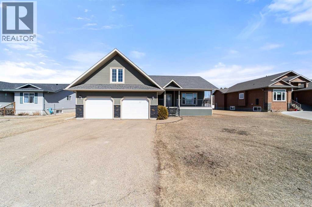 5615 45 Avenue W - 1