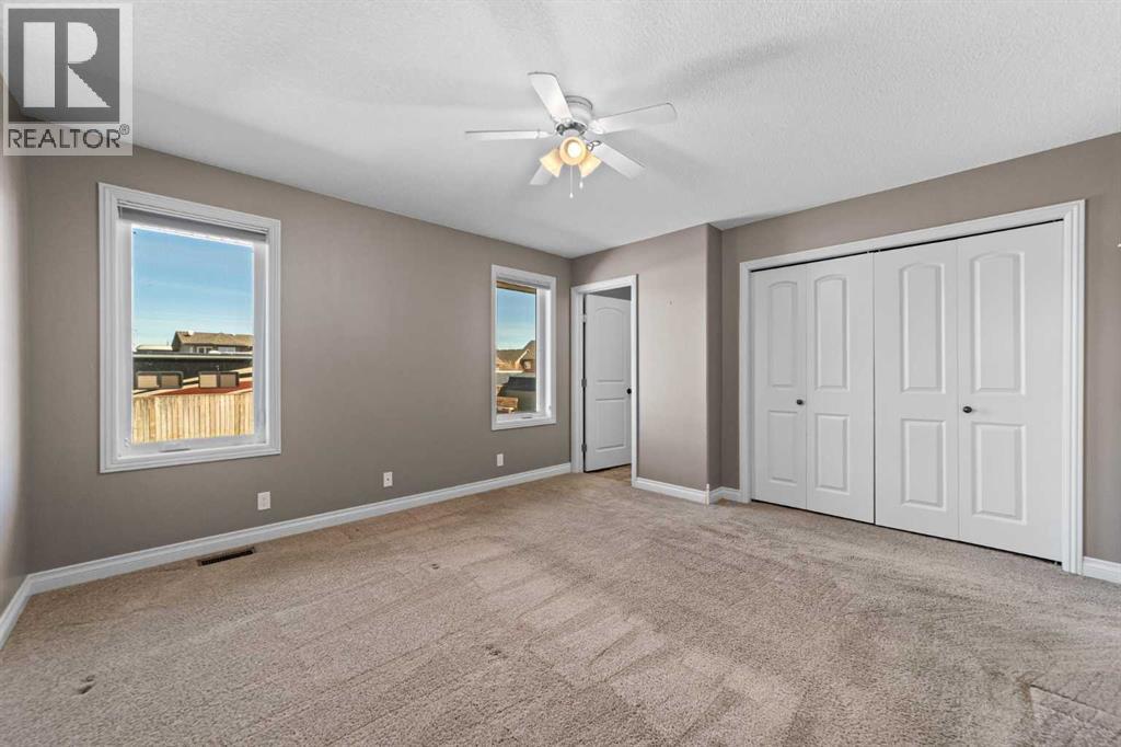 5615 45 Avenue W - 11