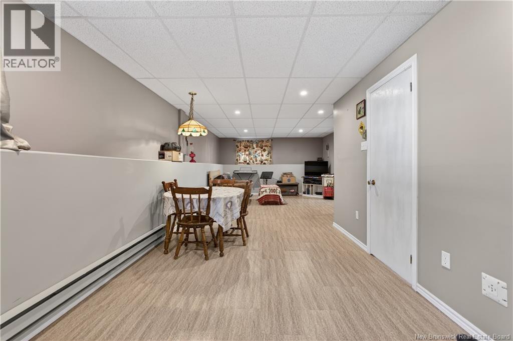 20 Adams Avenue - Image 25
