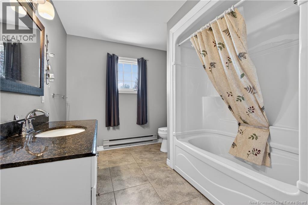 20 Adams Avenue - Image 21