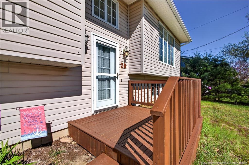 20 Adams Avenue - 30