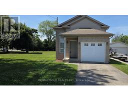 11 ROSE AVENUE
