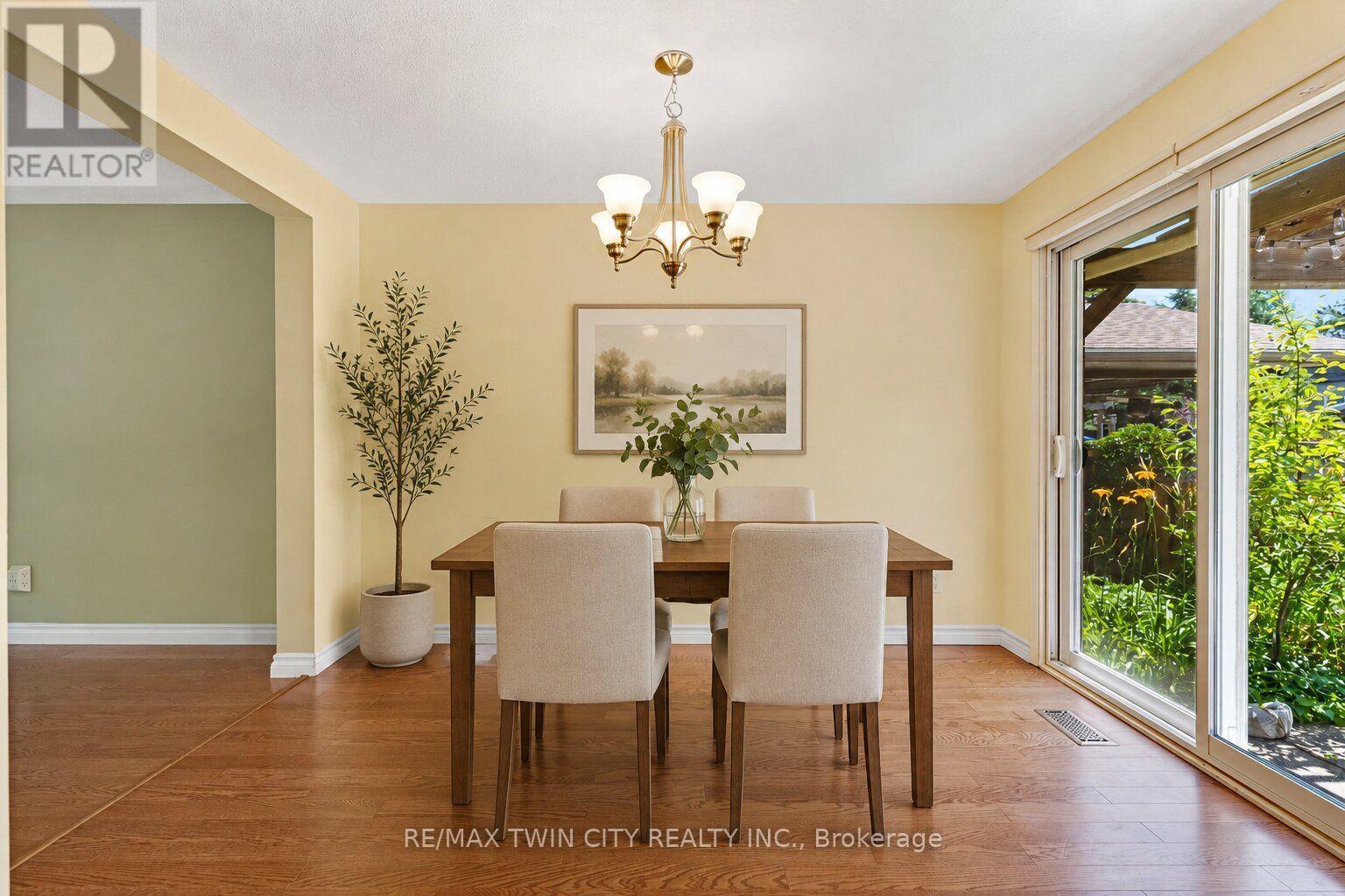 15 LEWIS CRESCENT - 15