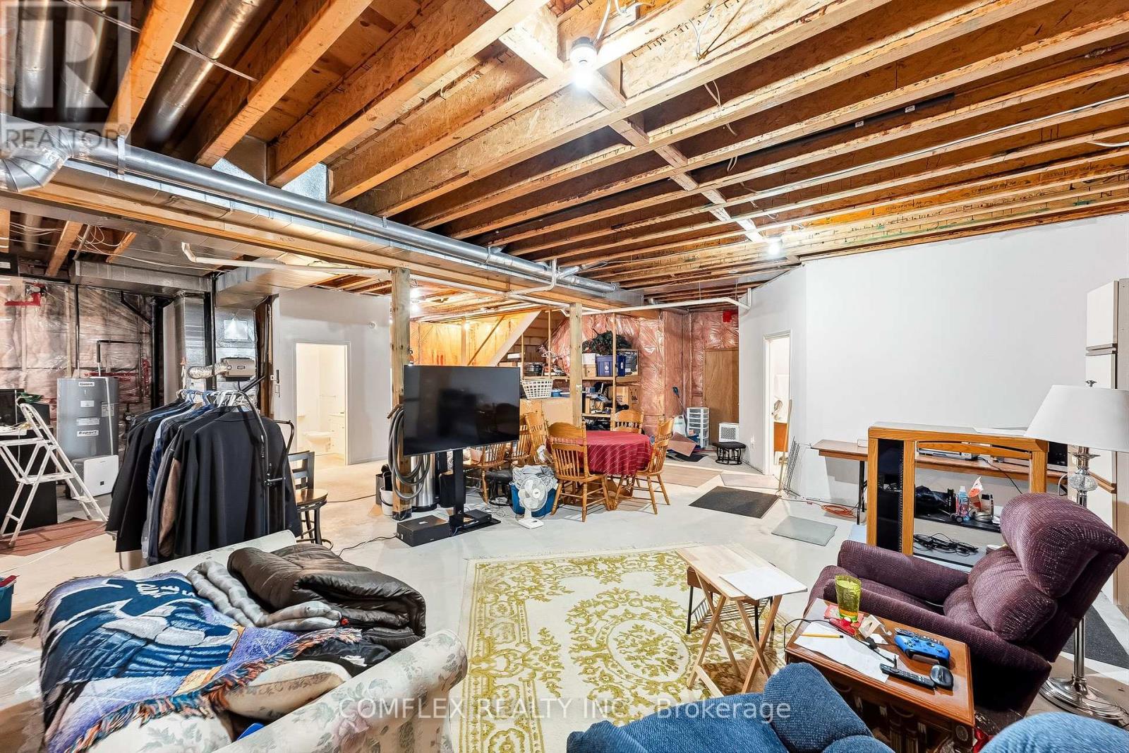 3157 WESTRIDGE BOULEVARD - 32