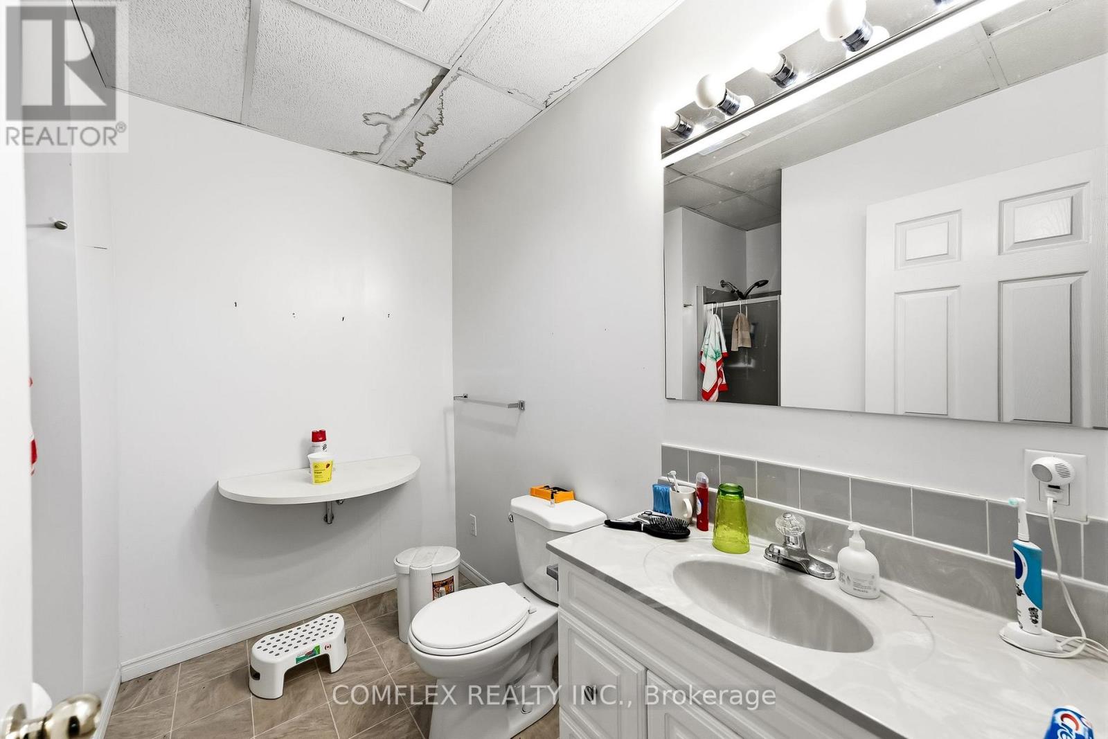 3157 WESTRIDGE BOULEVARD - 35