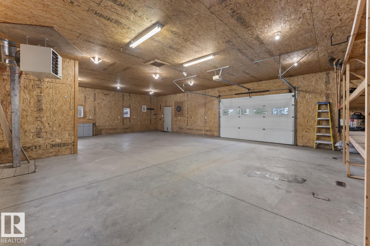 44501 TWP RD 604 - Image 32