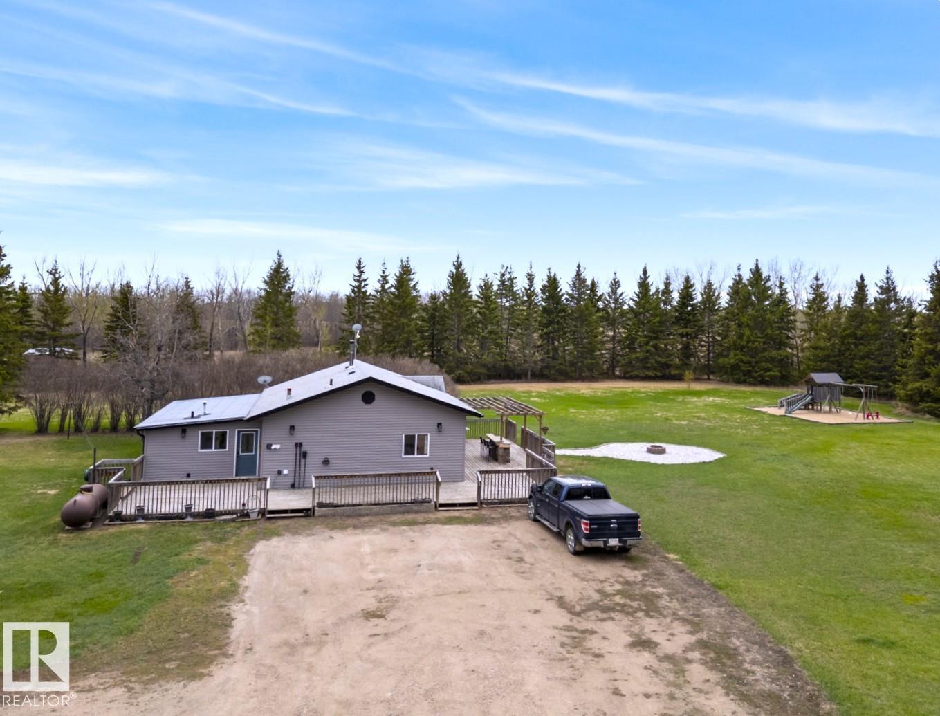 44501 TWP RD 604 - 2