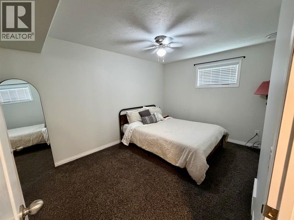 10209 103 Ave - 43