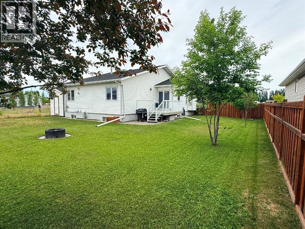 10209 103 Ave - 47