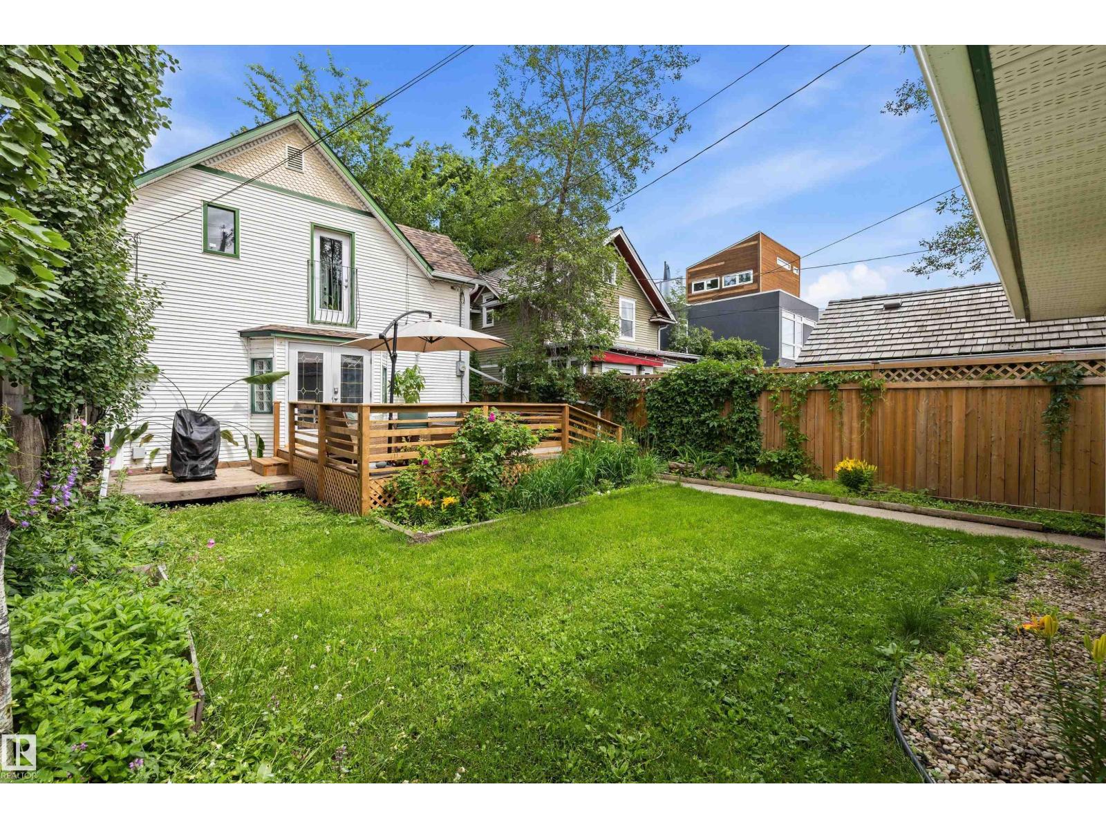 9851 86 AV NW - 53