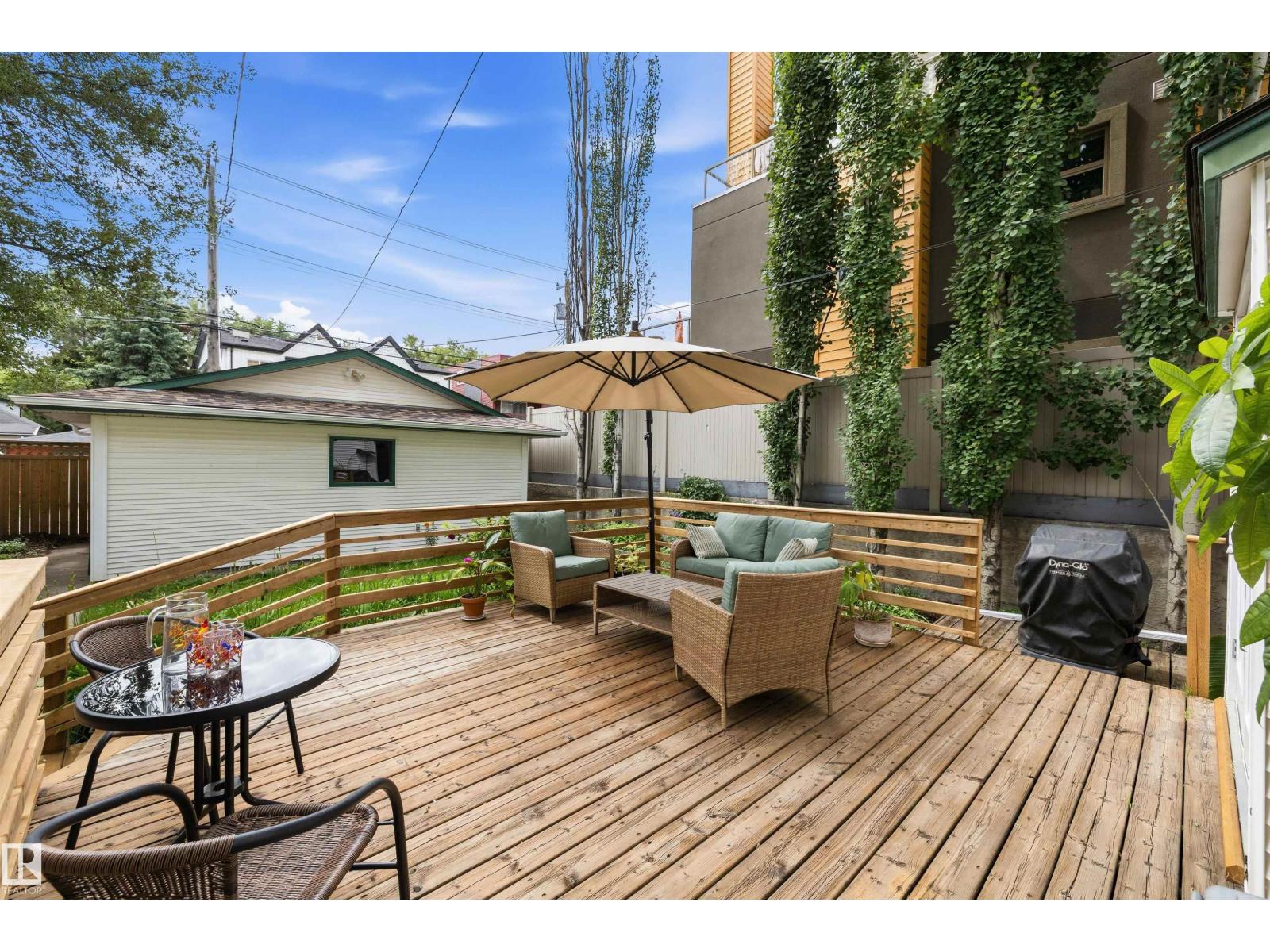 9851 86 AV NW - 58