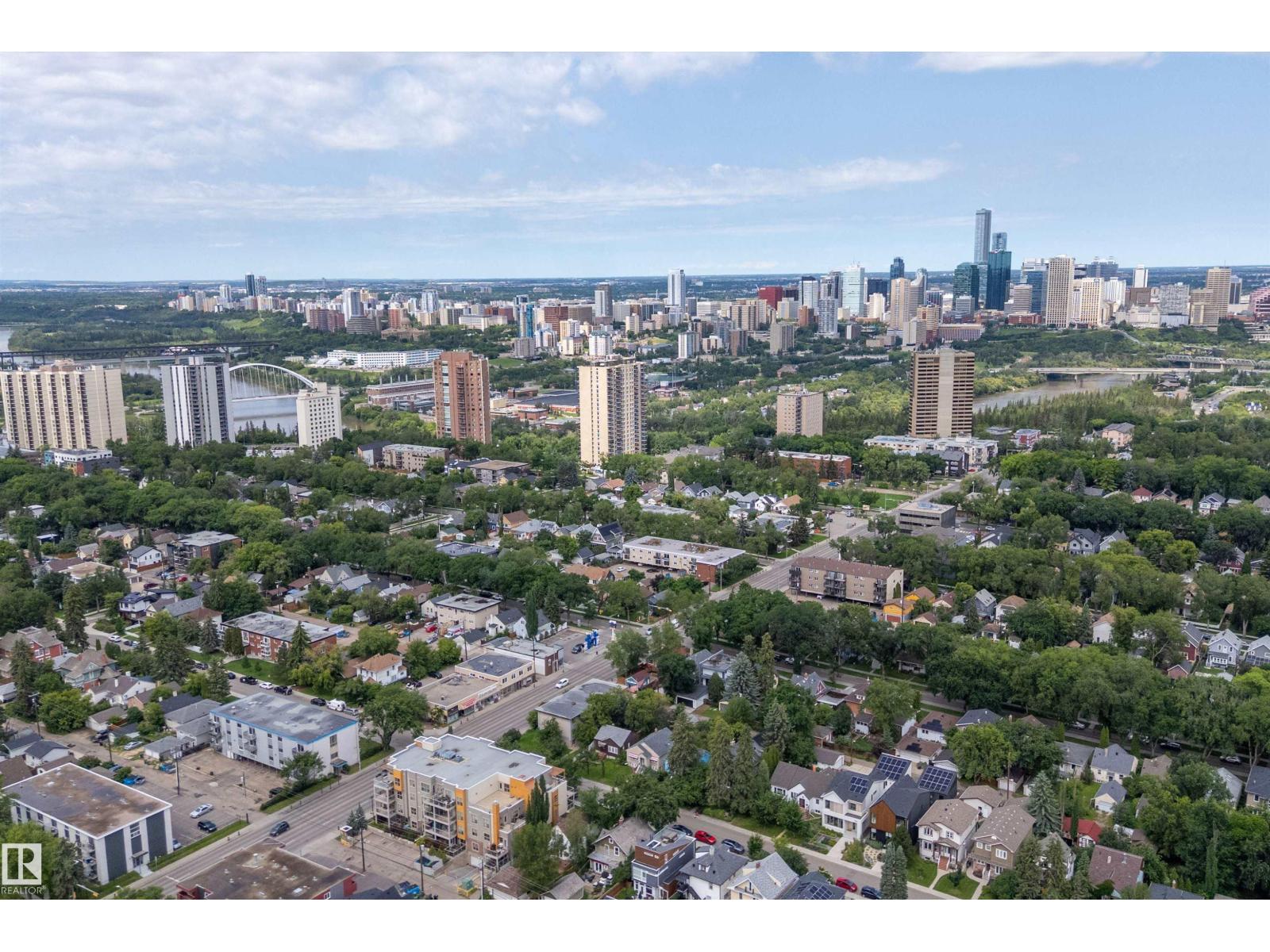 9851 86 AV NW - 65